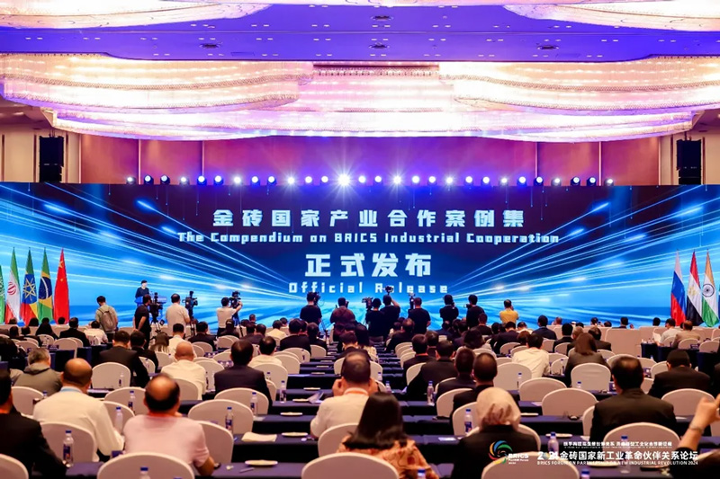 1754532530101299.jpg 191732219yxd.jpg